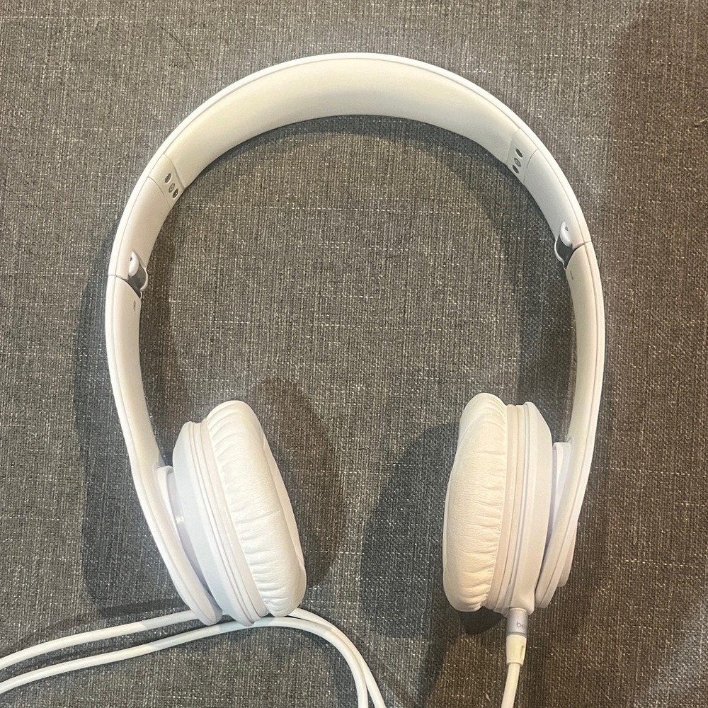 Beats by Dre White Over-Ear Headphones